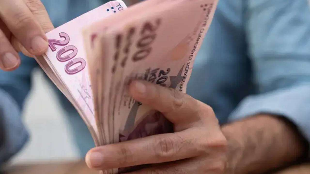 EYT'yi 1 günle kaçıranlara müjde: Bakanlık ile görüşüldü, kademeli emekliliğin Meclis'e geleceği tarihi duyurdu! 8